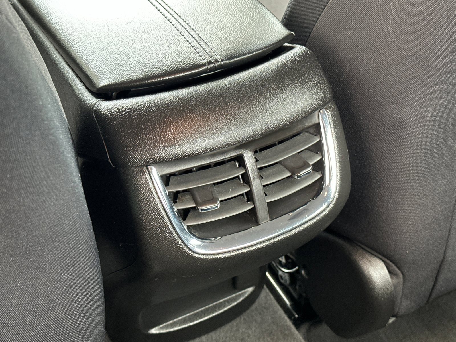 Used 2022 Chevrolet Malibu LT image 14