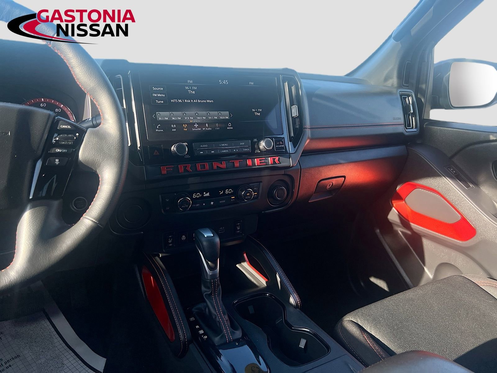 Used 2025 Nissan Frontier Pro-X w/ Pro Convenience Package image 31