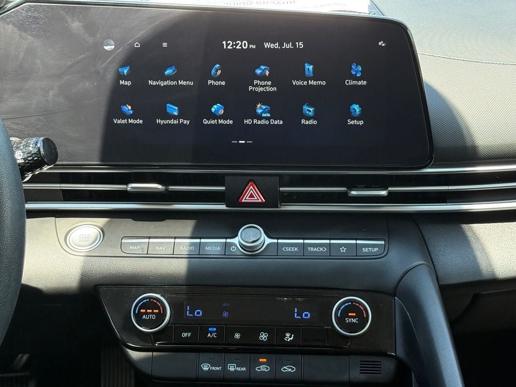 Used 2024 Hyundai Elantra SEL FWD image 25