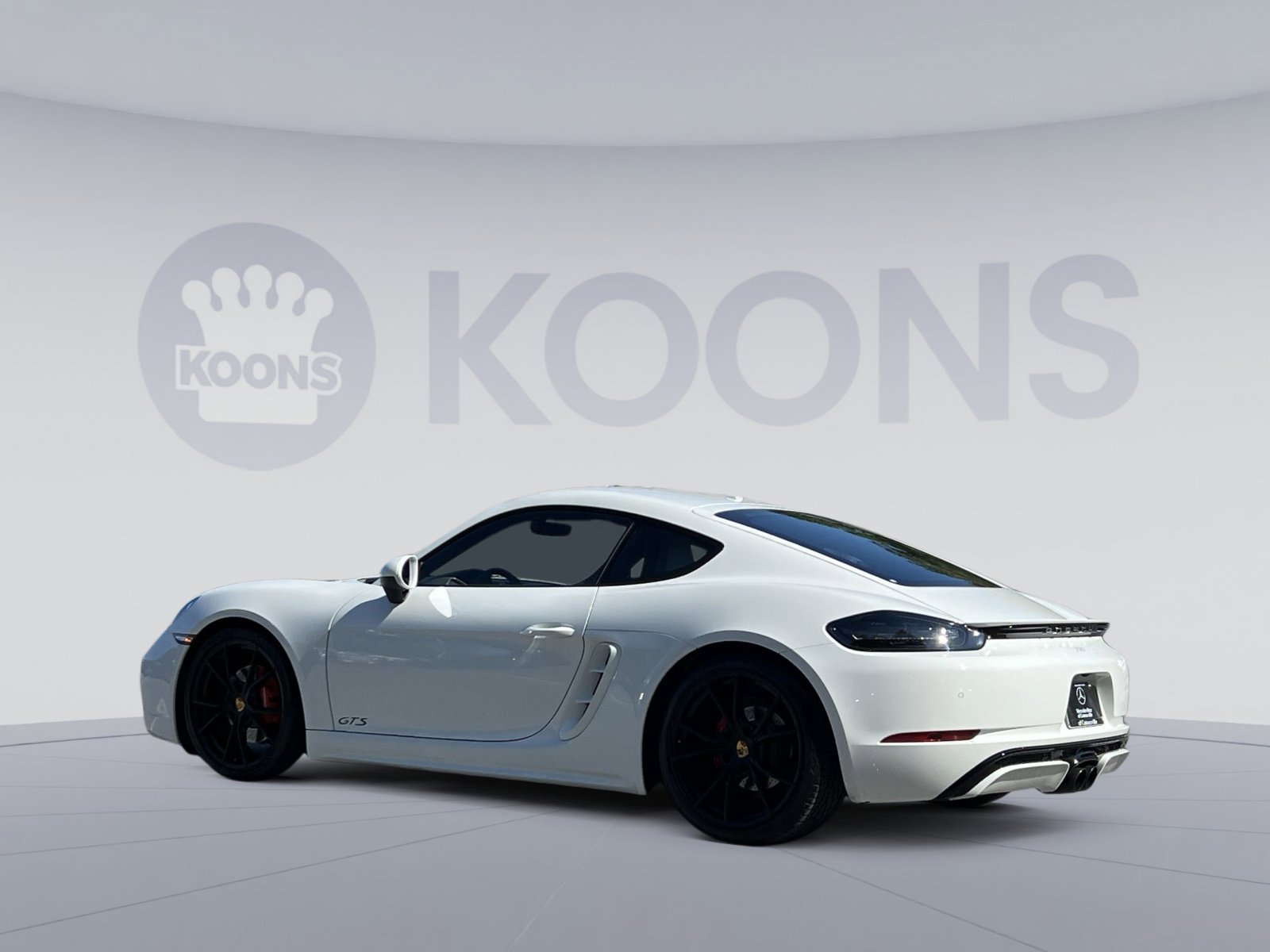 Used 2018 Porsche 718 Cayman S RWD image 4