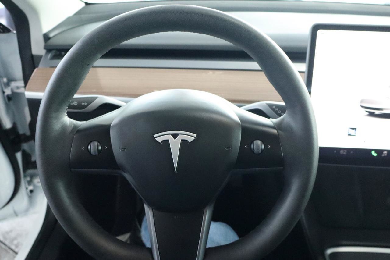 Used 2023 Tesla Model 3 Standard Range RWD image 15