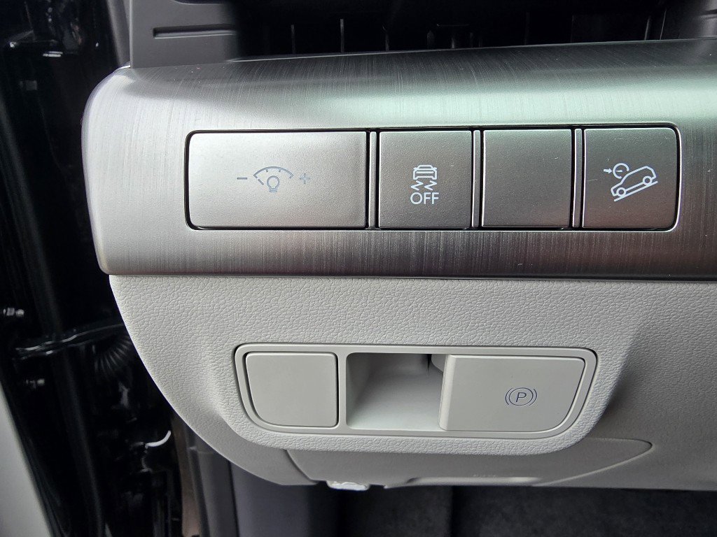 New 2026 Hyundai Kona SEL Premium image 18