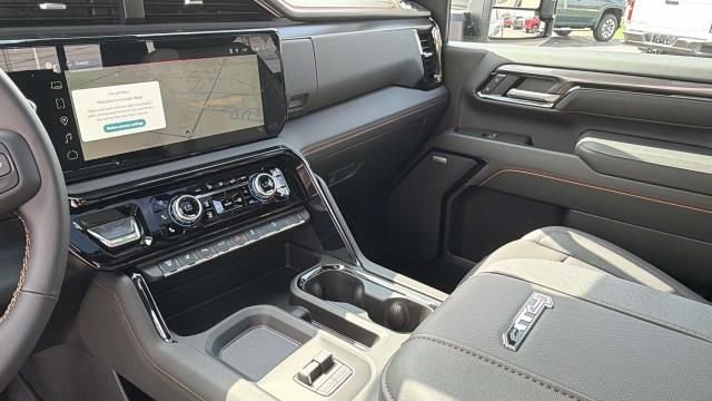 New 2026 GMC Sierra 2500 AT4 w/ Max Trailering Package AWD/4WD image 18