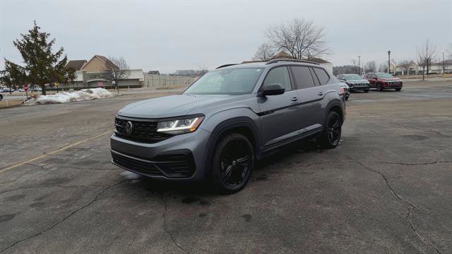 Used 2023 Volkswagen Atlas SEL R-Line image 4