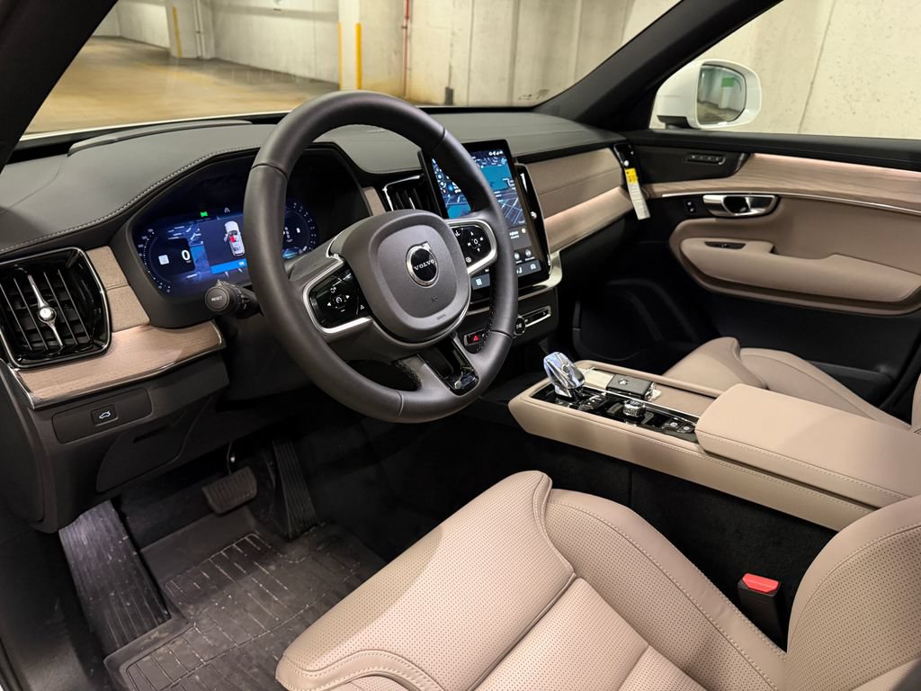 New 2026 Volvo XC90 B6 Ultra w/ Protection Package Premier AWD/4WD image 8