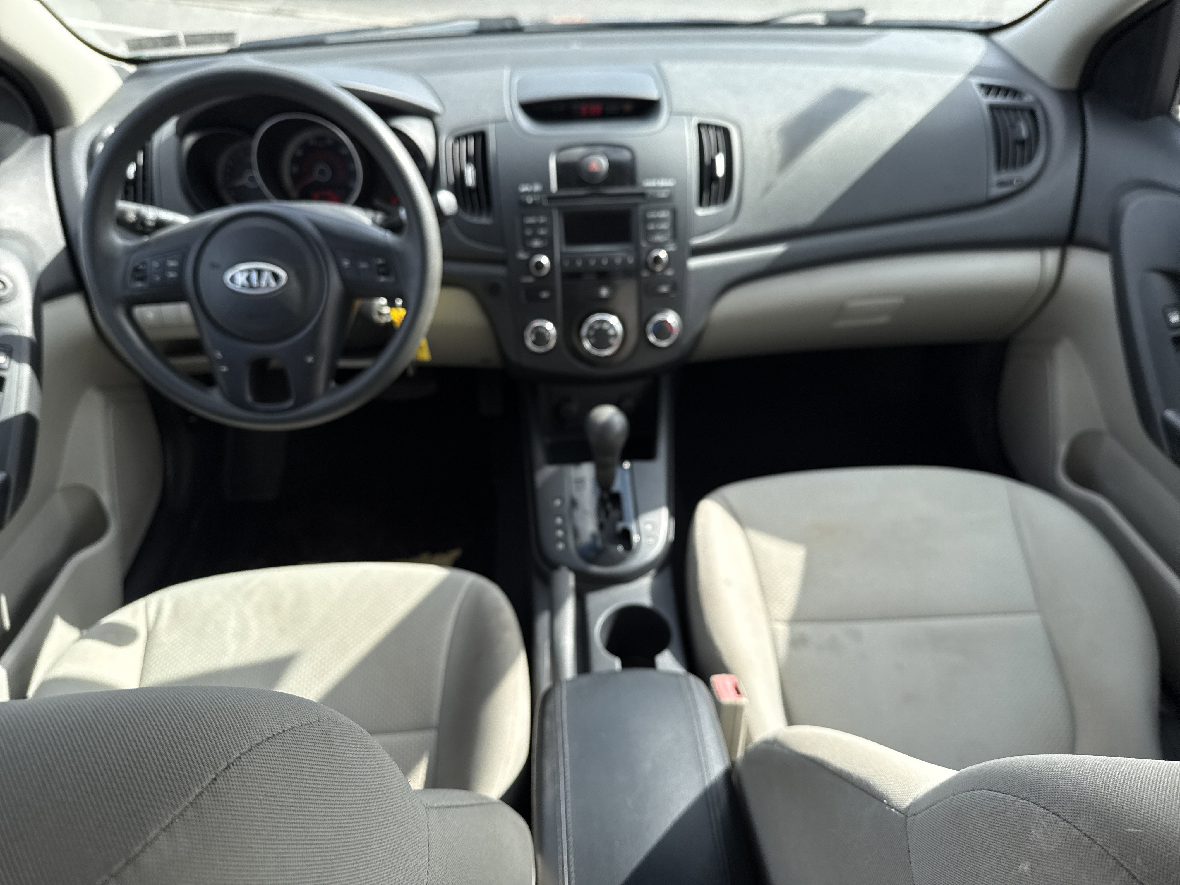 Used 2010 Kia Forte EX image 14