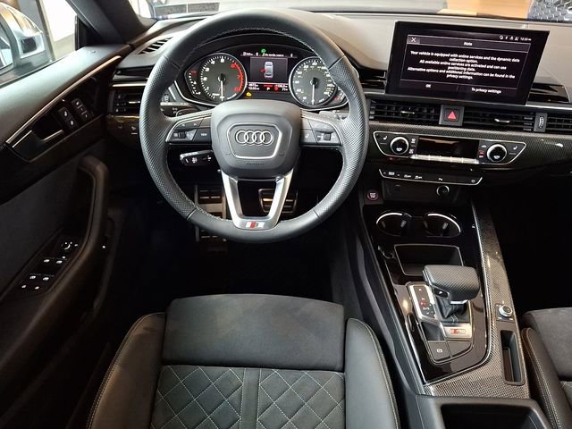 Used 2025 Audi S5 Premium image 11