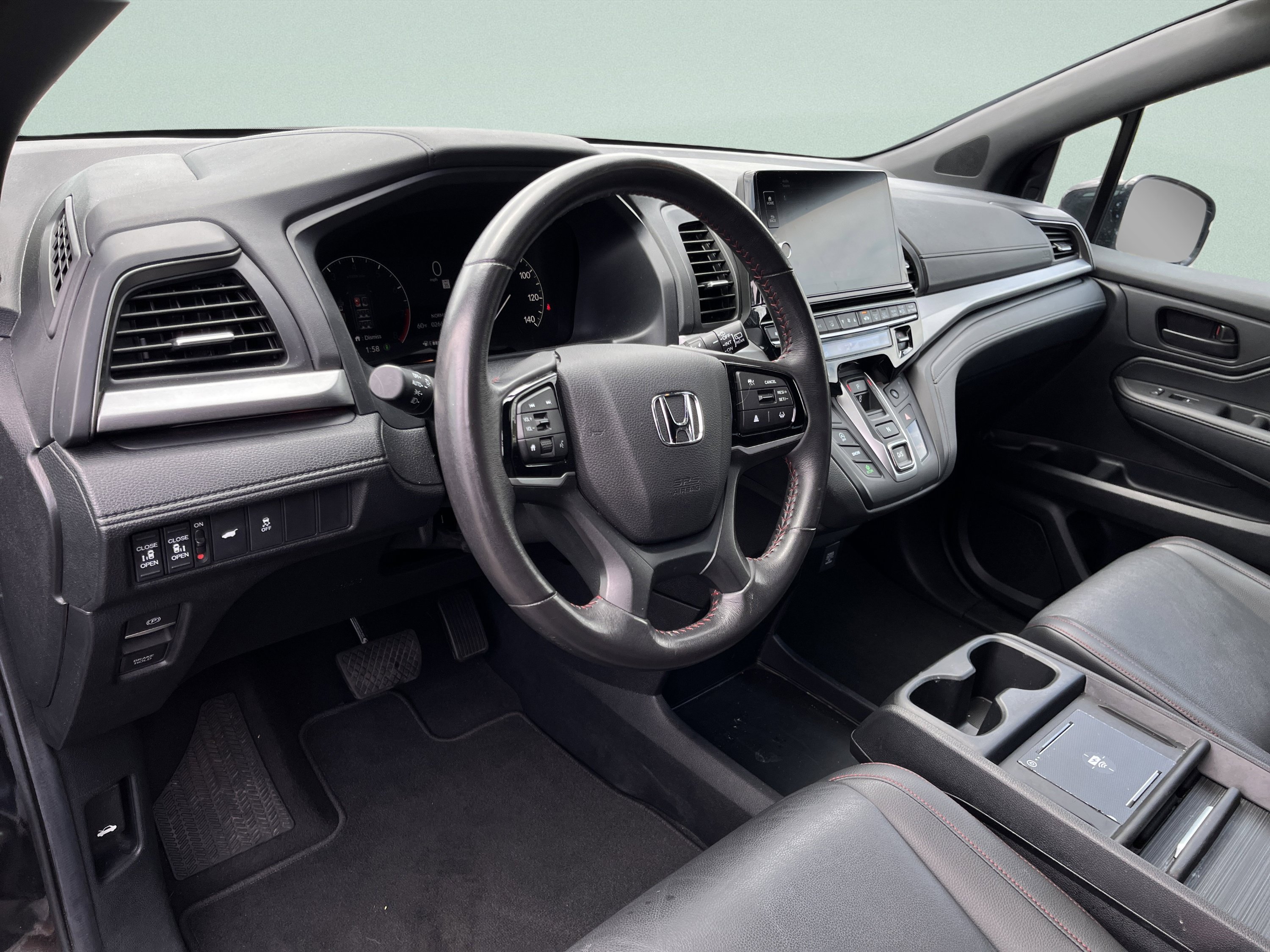 Used 2025 Honda Odyssey Sport-L image 16