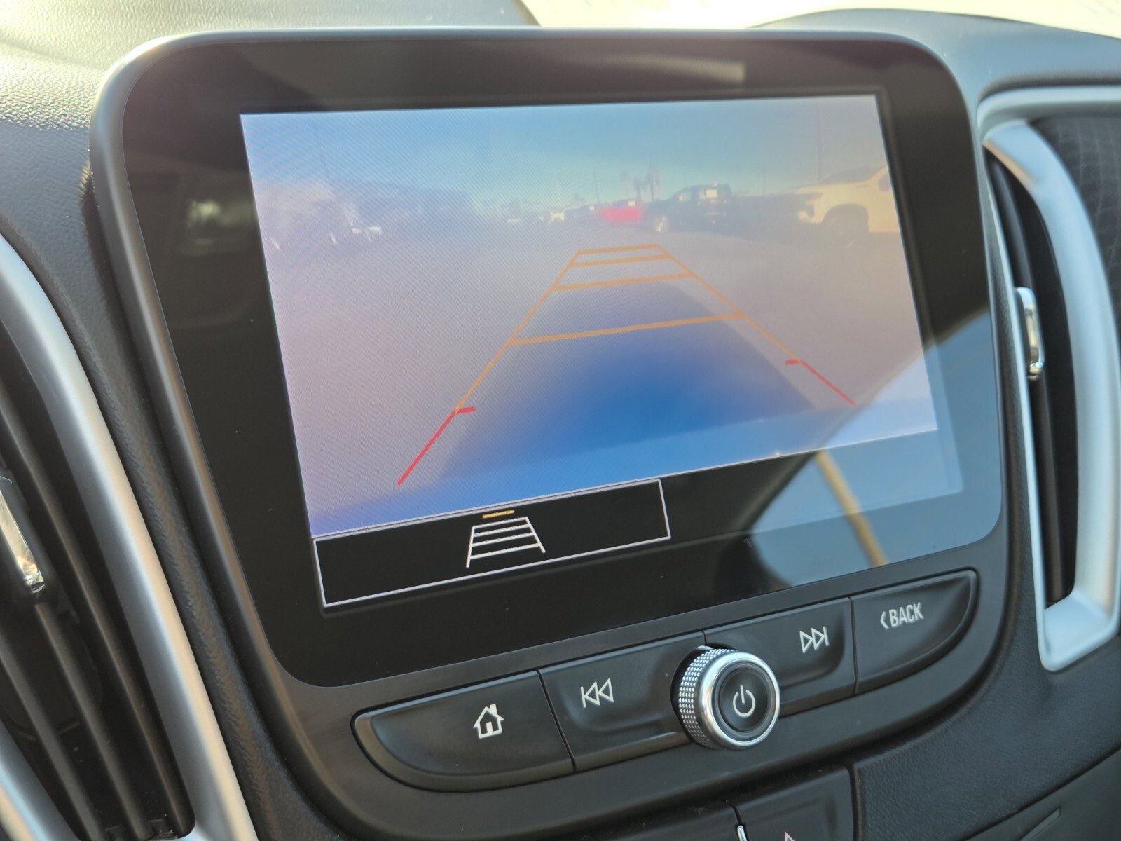 Used 2024 Chevrolet Malibu LT image 21