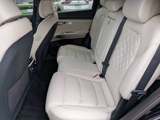 Used 2025 Genesis Electrified GV70 w/ Prestige Package AWD/4WD image 17