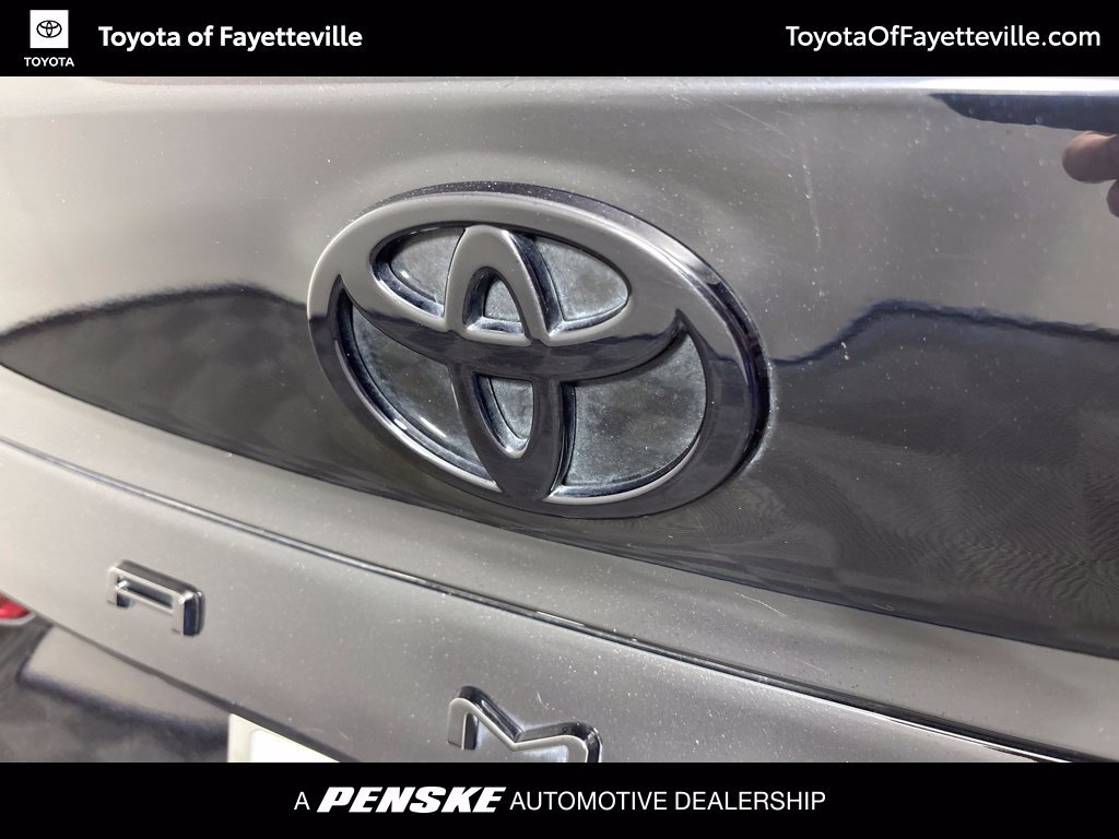 Used 2025 Toyota Camry SE w/ Convenience Package FWD image 13