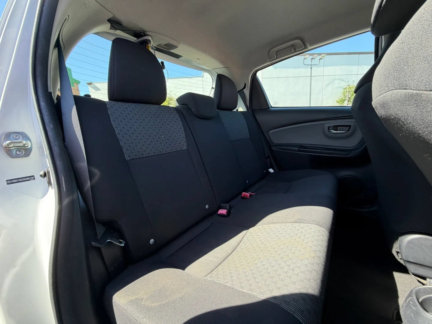 Used 2016 Toyota Yaris LE FWD image 27