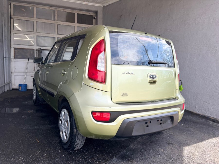 Used 2012 Kia Soul FWD image 4