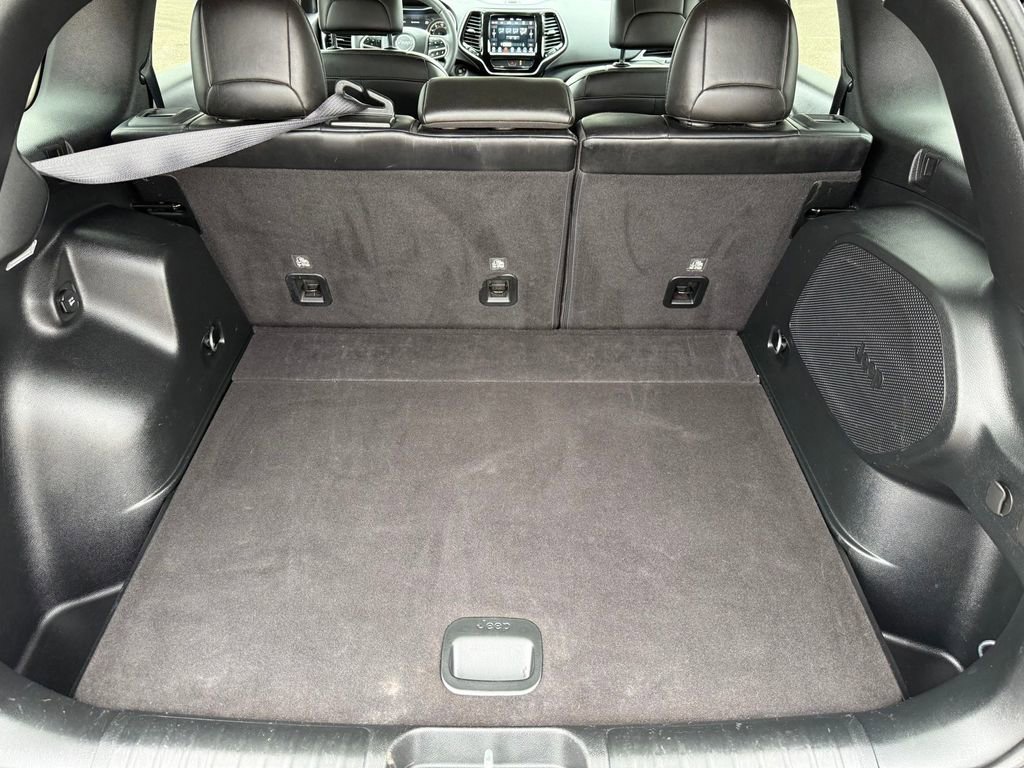 Used 2022 Jeep Cherokee Limited image 11