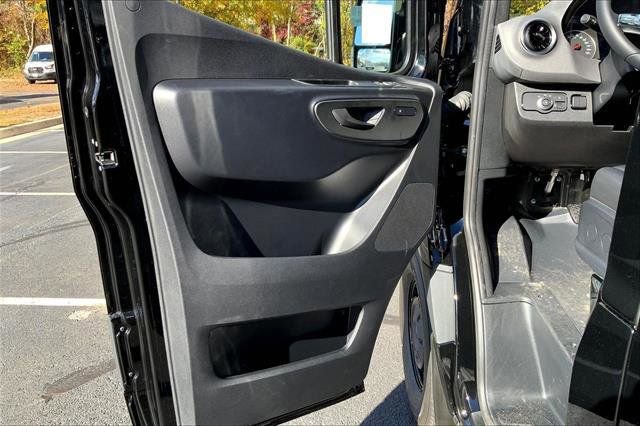 New 2025 Mercedes-Benz Sprinter 2500 image 29