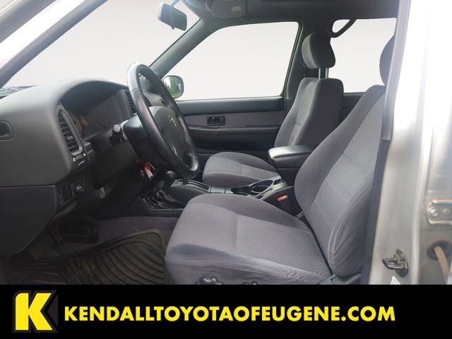 Used 2002 Nissan Pathfinder SE AWD/4WD image 9