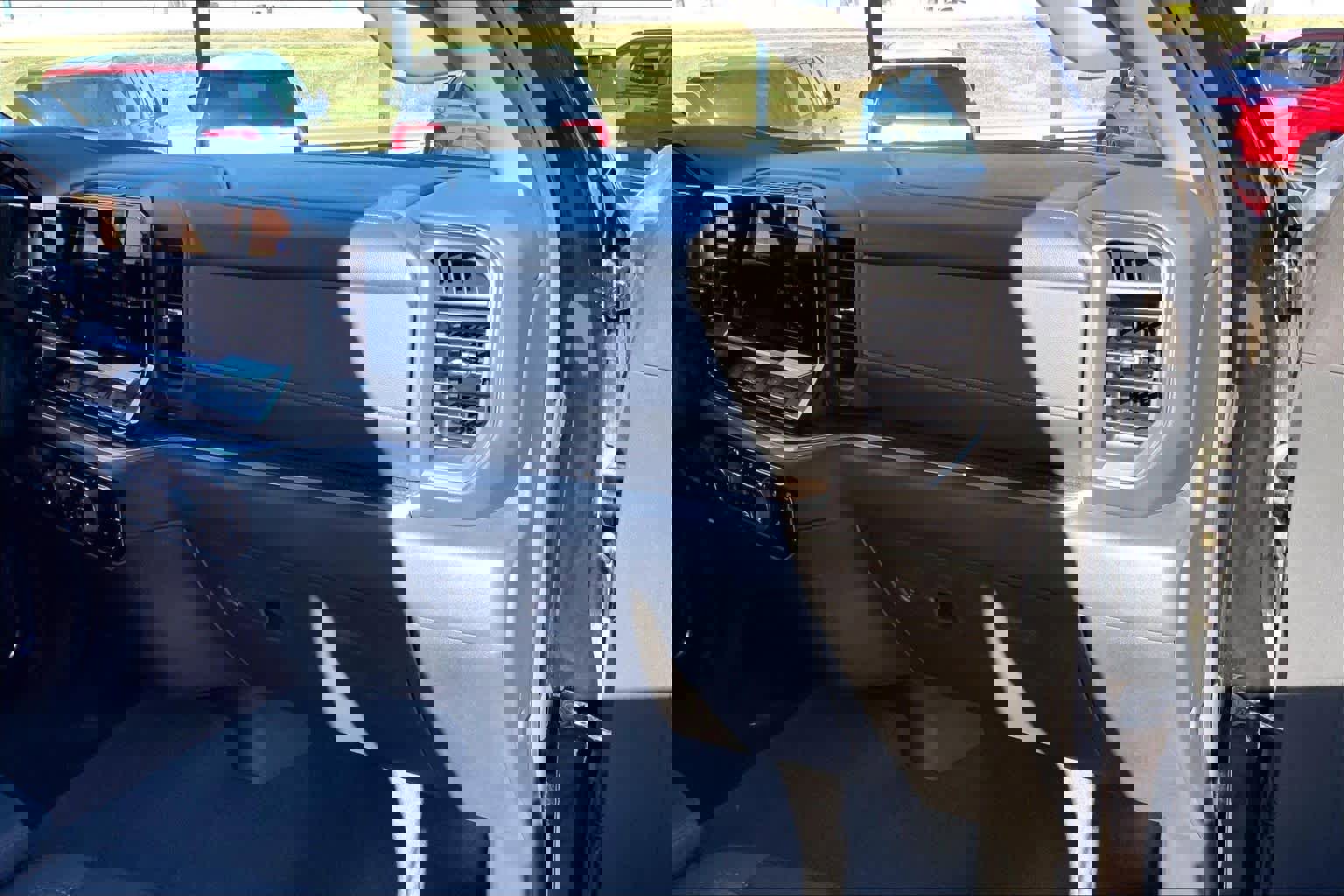 Used 2024 Chevrolet Silverado 1500 LT w/ Z71 Off-Road Package image 17