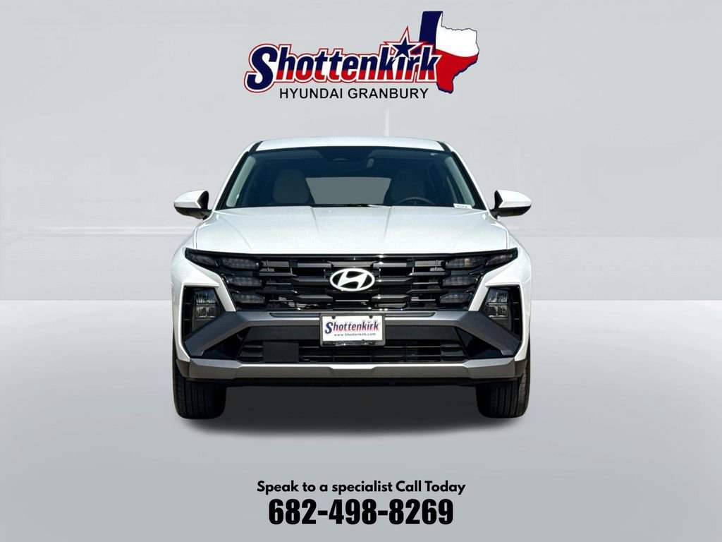 Used 2026 Hyundai Tucson SE FWD image 2
