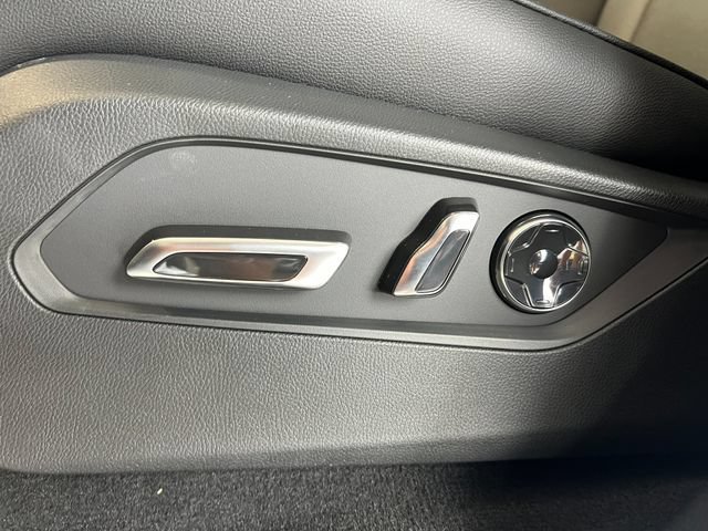 Used 2026 Acura MDX SH-AWD image 15