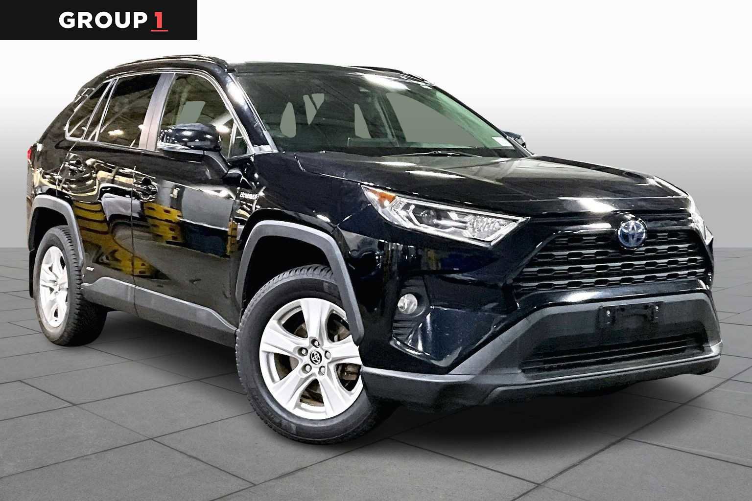 Used 2019 Toyota RAV4 XLE image 4