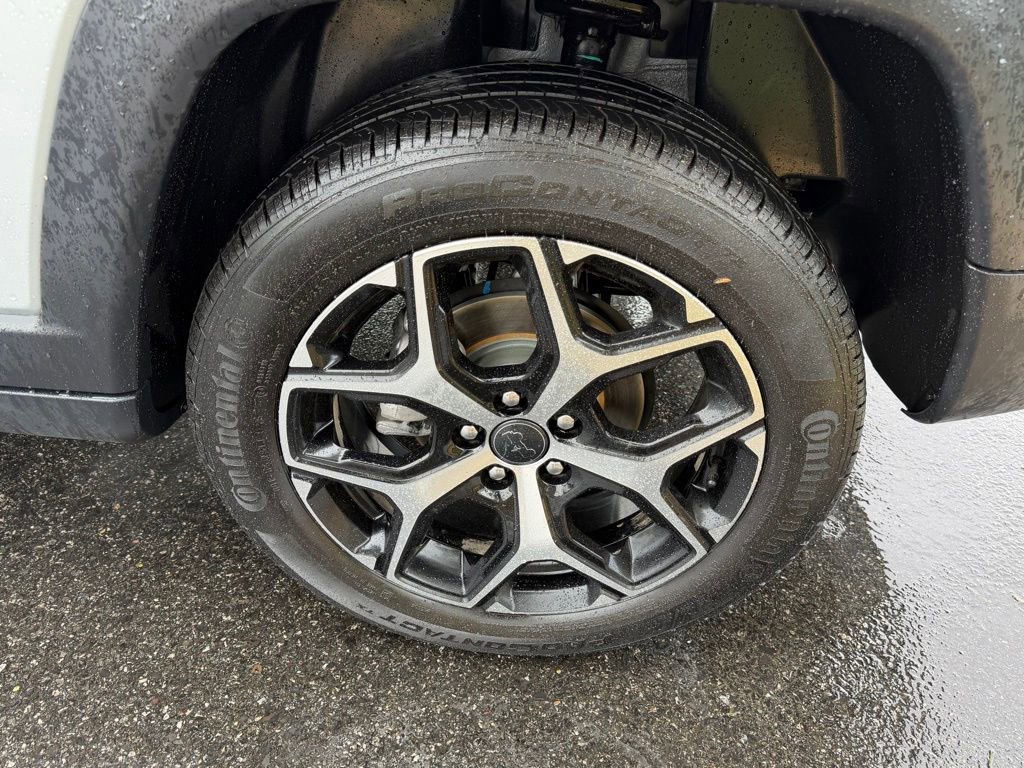 Certified 2025 Jeep Compass Limited AWD/4WD image 14