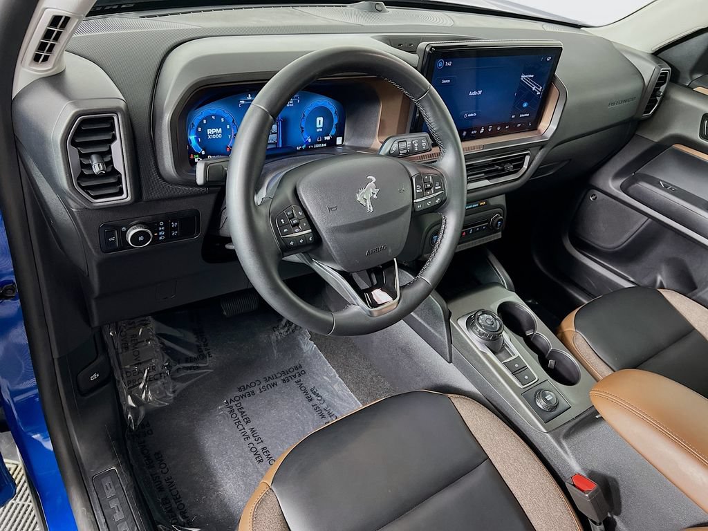 Used 2025 Ford Bronco Sport Outer Banks w/ Outer Banks Tech Package+ AWD/4WD image 9