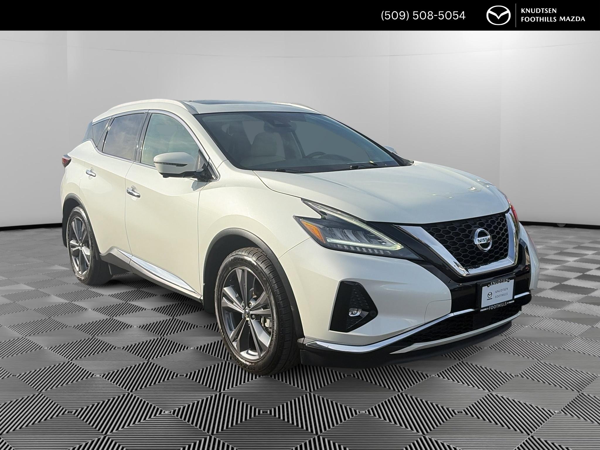 Used 2020 Nissan Murano Platinum AWD/4WD image 1