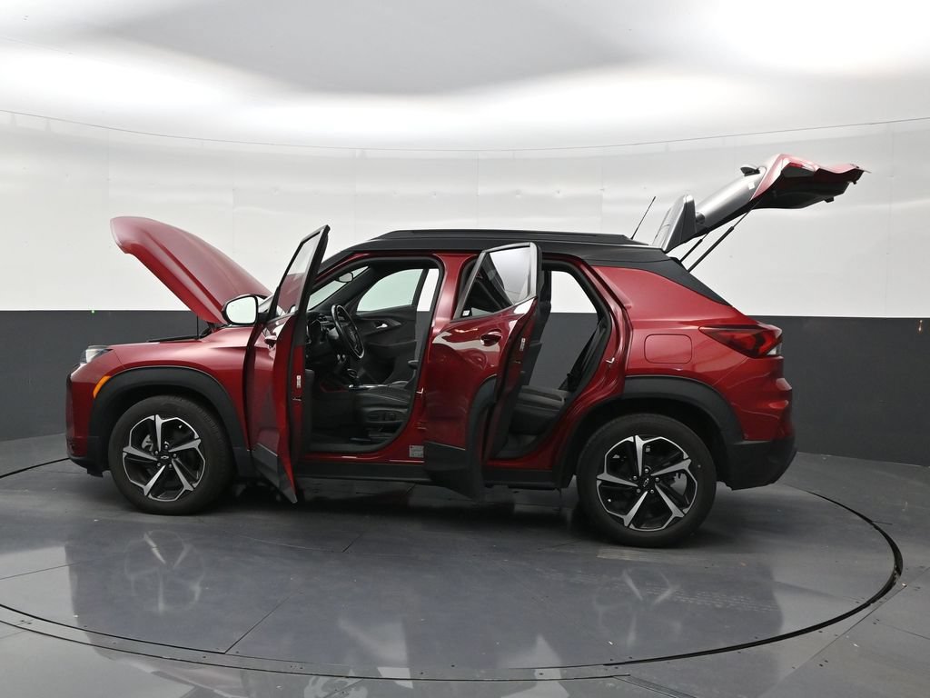 Used 2021 Chevrolet TrailBlazer RS w/ Technology Package FWD image 30