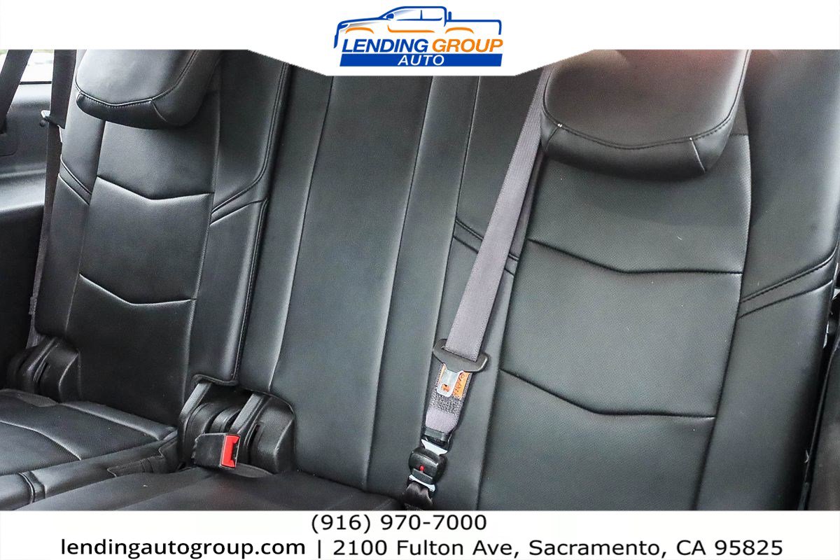 Used 2016 Cadillac Escalade ESV 4WD image 18