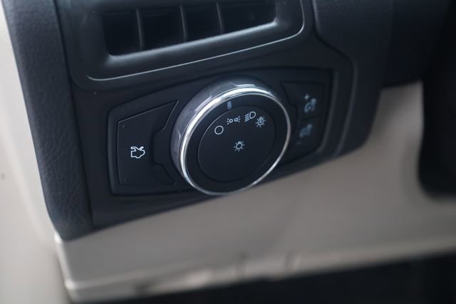 Used 2014 Ford Focus SE FWD image 10