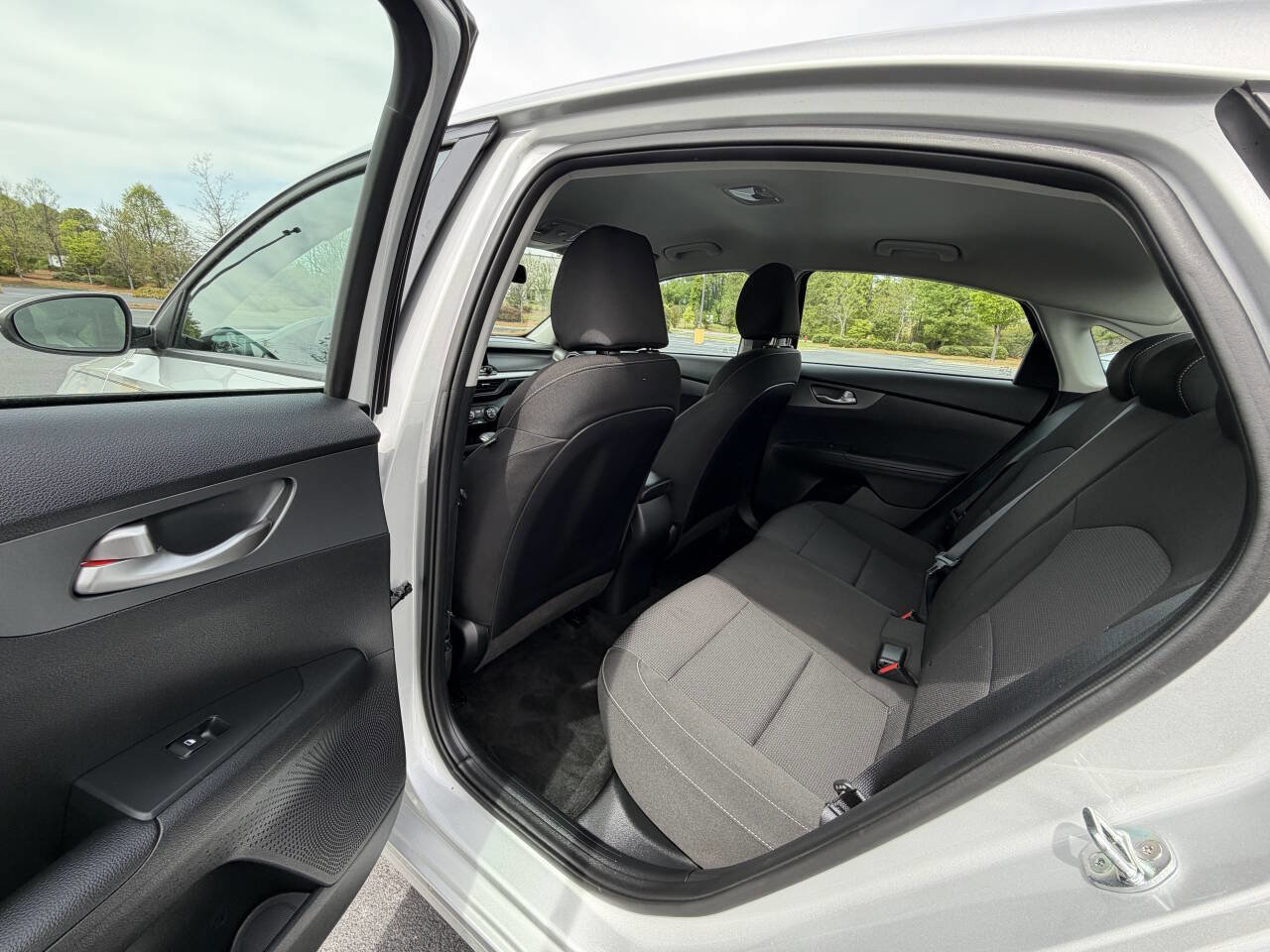 Used 2020 Kia Forte LXS image 12