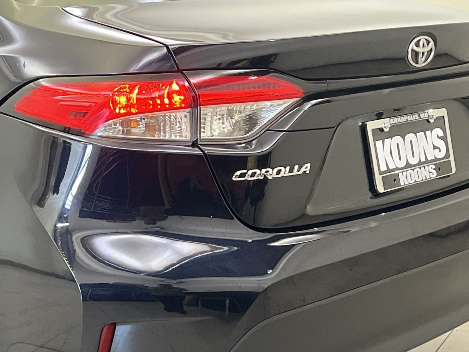 Used 2024 Toyota Corolla LE FWD image 30