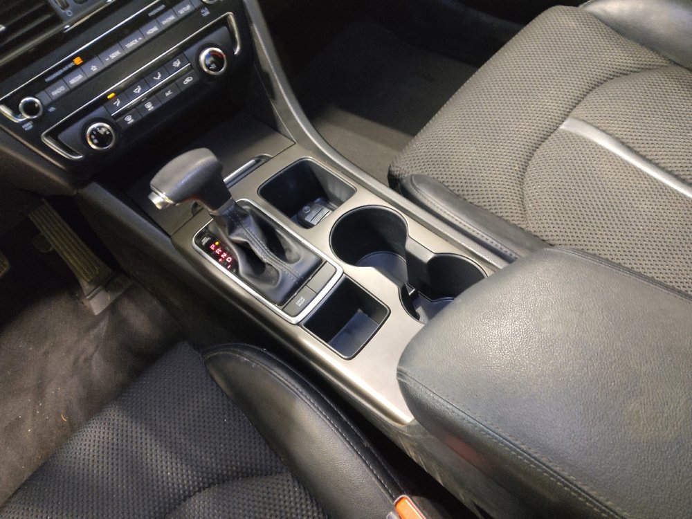 Used 2020 Kia Optima S w/ S Panoramic Sunroof Package image 26