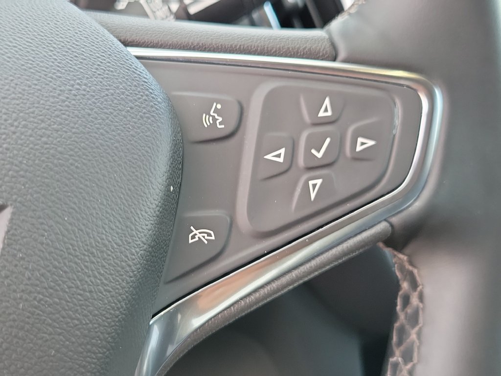 Used 2024 Chevrolet Equinox LT w/ LPO, Floor Liner Package FWD image 21