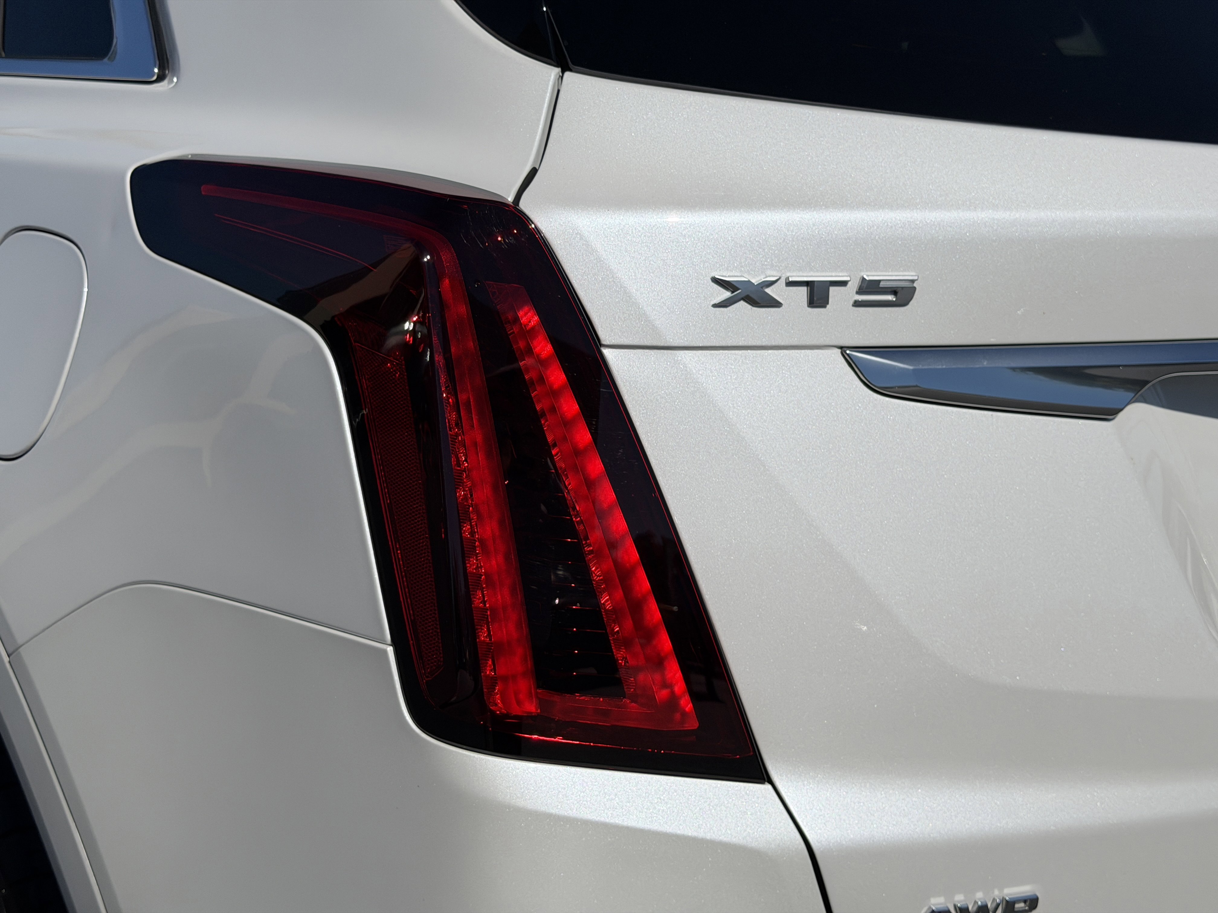 Certified 2025 Cadillac XT5 Premium Luxury AWD/4WD image 9