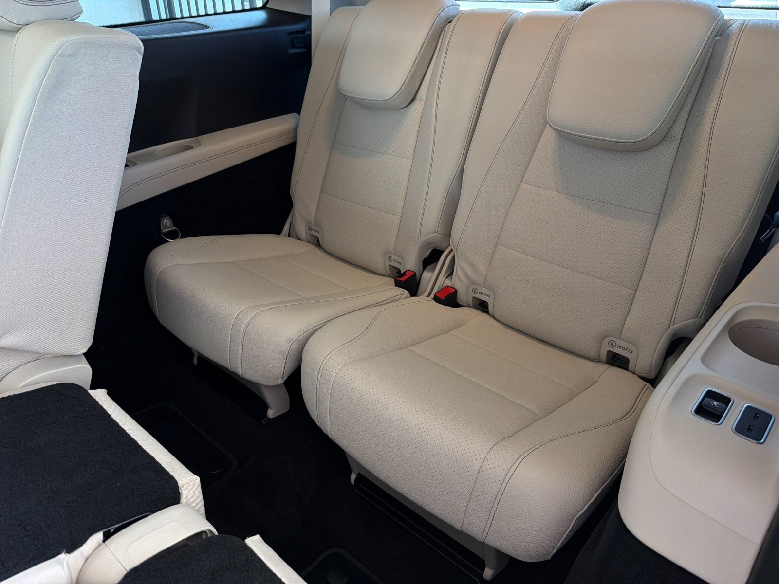 Used 2022 Mercedes-Benz GLS 450 4MATIC image 15