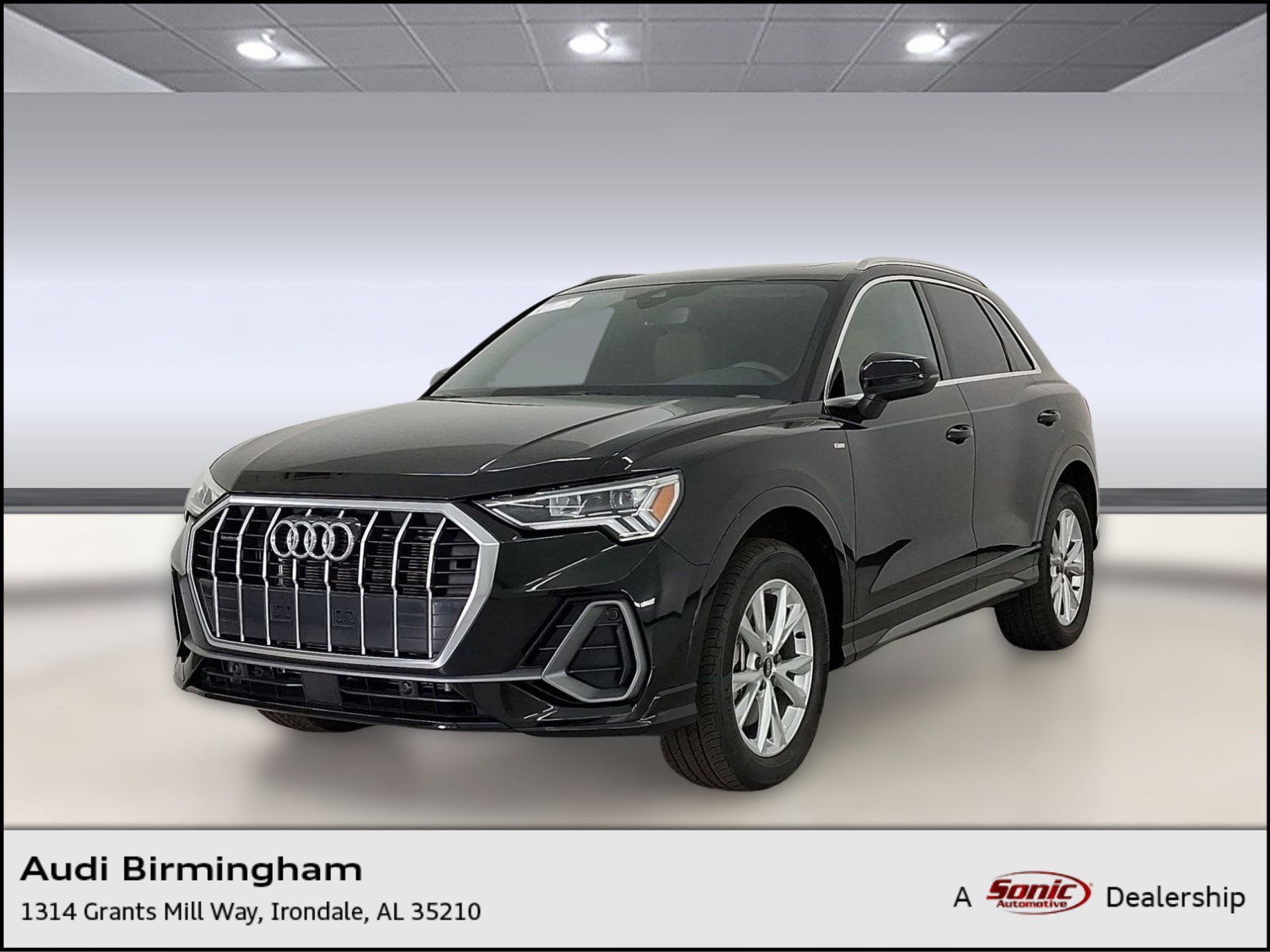 Used 2025 Audi Q3 2.0T Premium w/ Convenience Package image 1