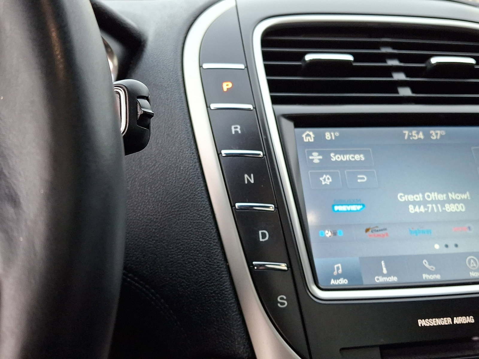 Used 2020 Lincoln Nautilus Reserve image 17