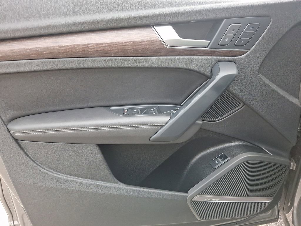 Used 2023 Audi Q5 2.0T Premium Plus w/ Premium Plus Package image 12