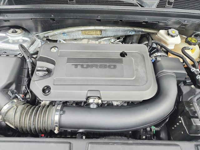 Used 2023 Buick Envision Avenir image 17