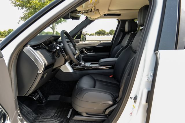 New 2026 Land Rover Range Rover SE AWD/4WD image 4