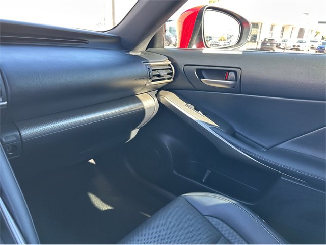 Used 2017 Lexus IS 200t image 17