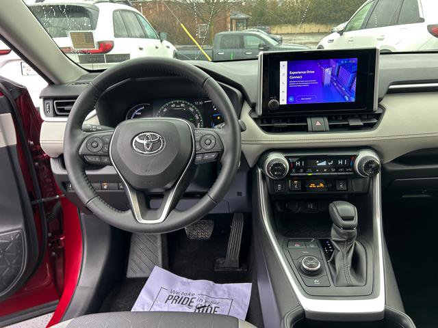 Used 2023 Toyota RAV4 XLE image 13