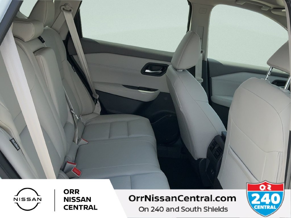 New 2027 Nissan Rogue Dark Armor FWD image 12