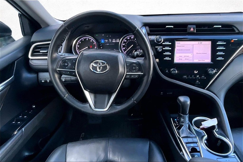 Certified 2018 Toyota Camry XLE image 9