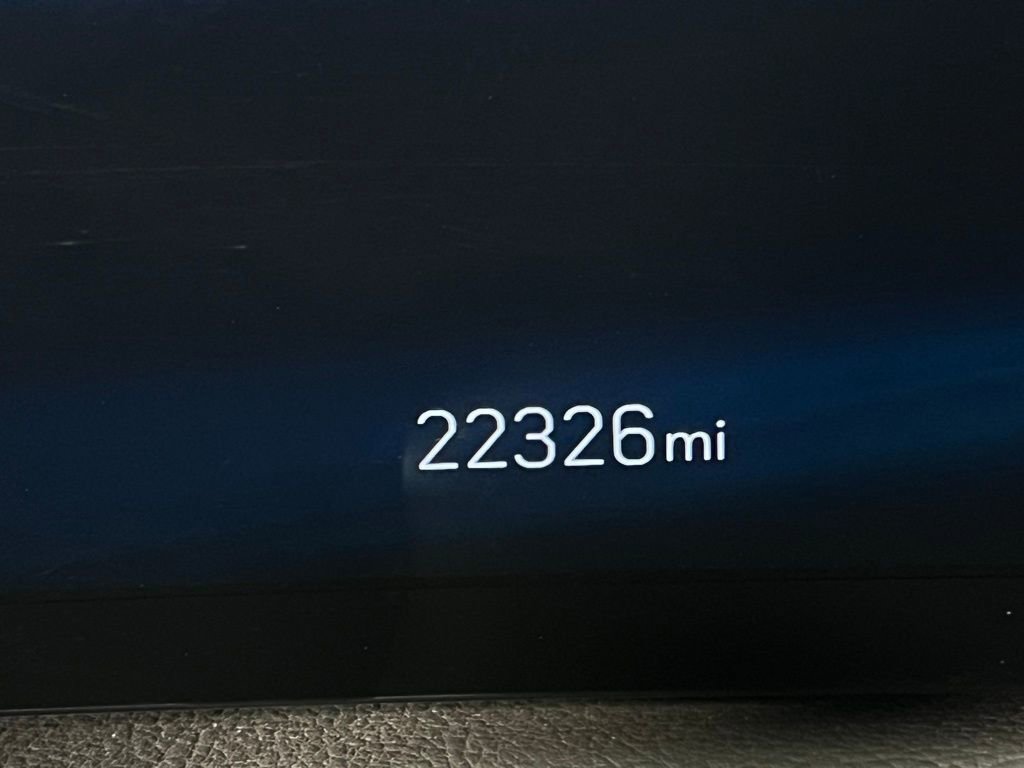 Used 2024 Cadillac XT4 Premium Luxury image 17