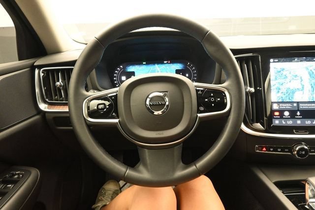 Used 2024 Volvo S60 B5 Plus AWD/4WD image 23