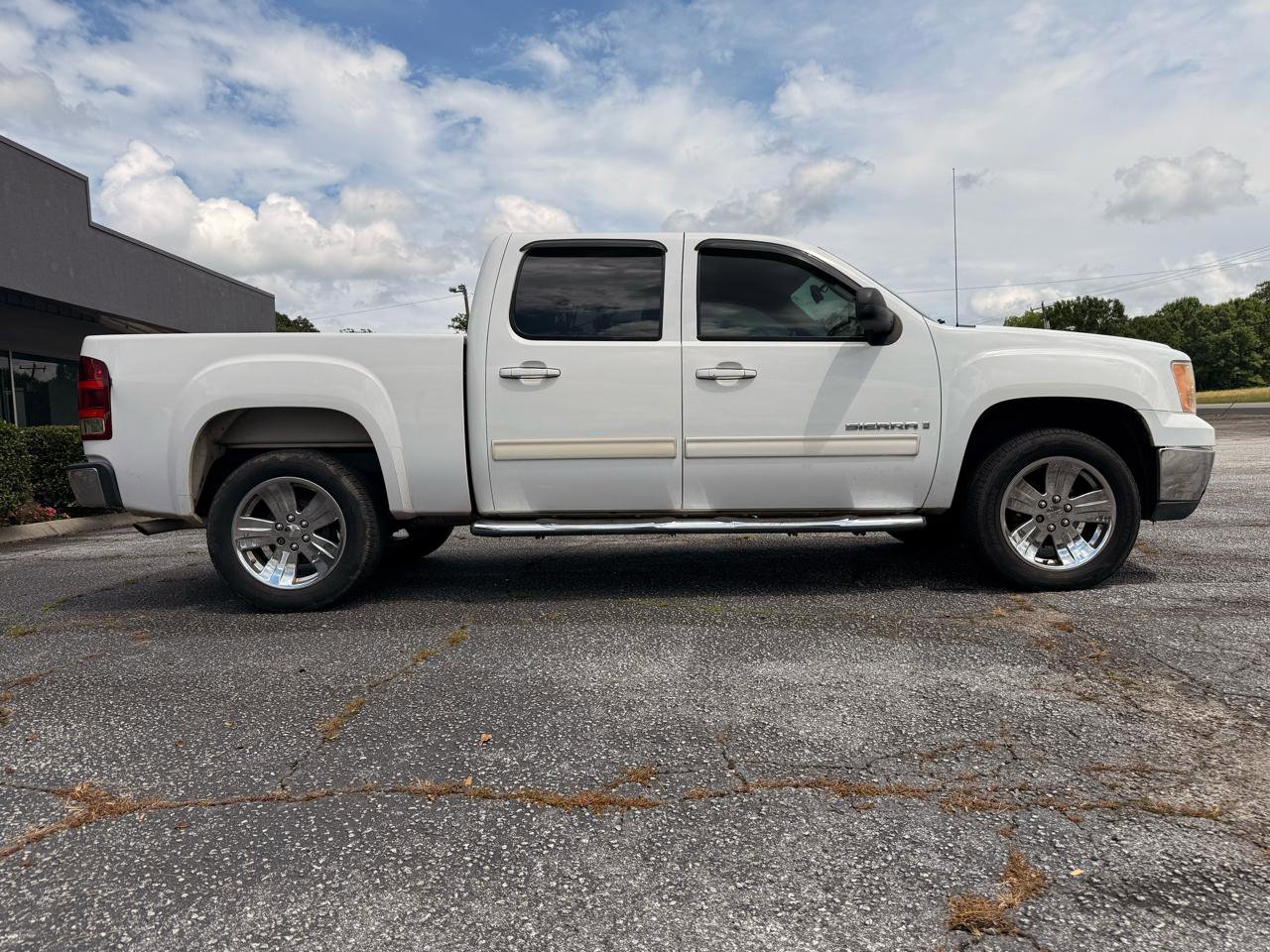 Used 2009 GMC Sierra 1500 SLE w/ Power Pack Plus RWD image 7