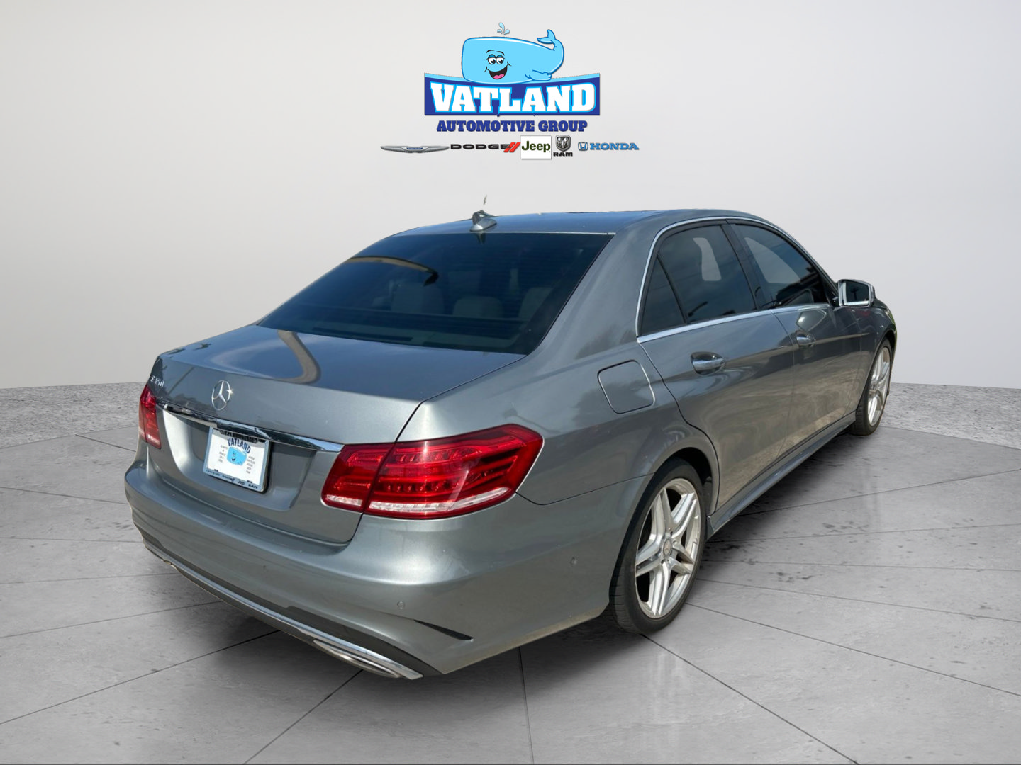 Used 2014 Mercedes-Benz E 350 Sedan image 5