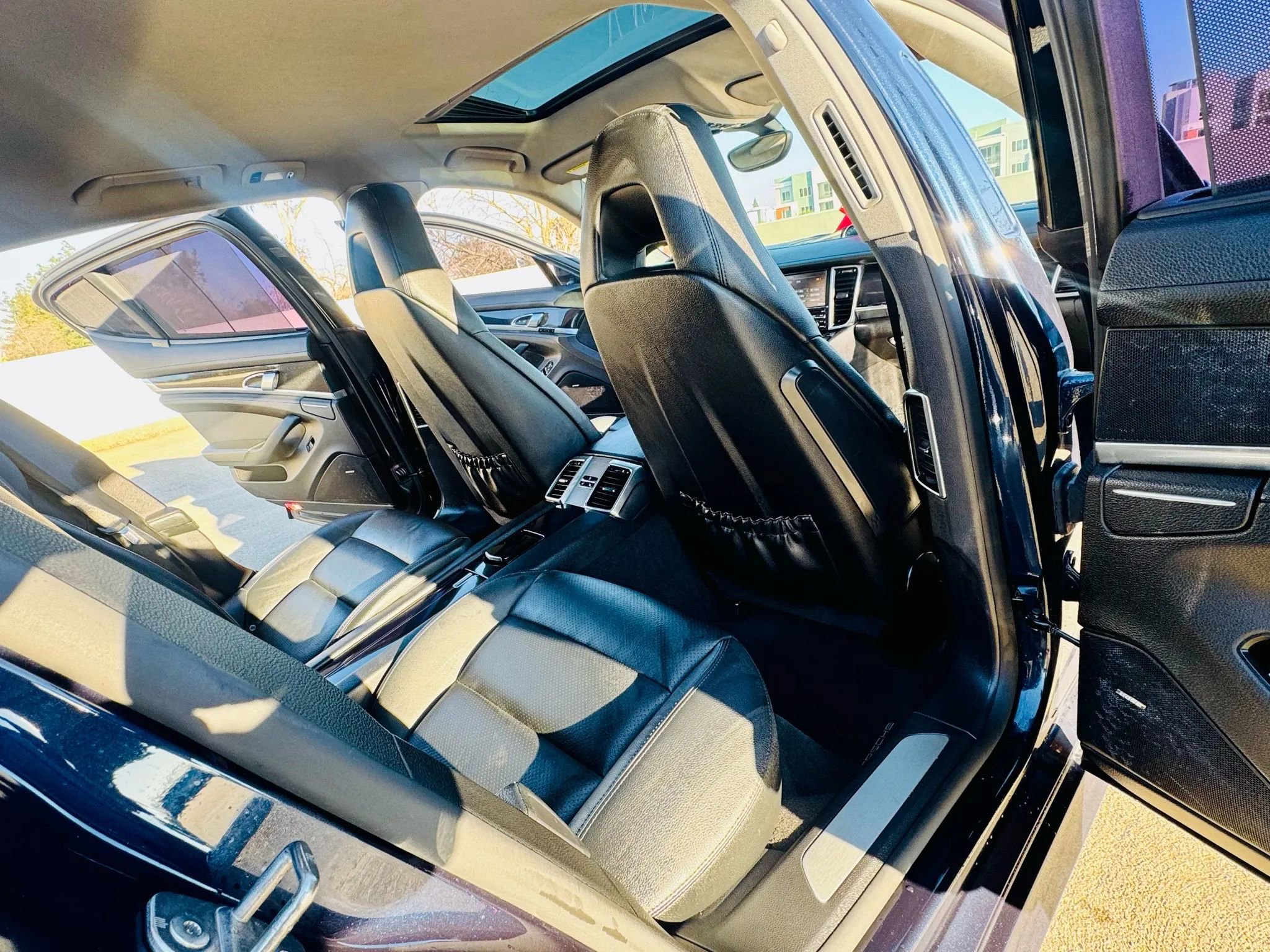 Used 2016 Porsche Panamera Edition image 24